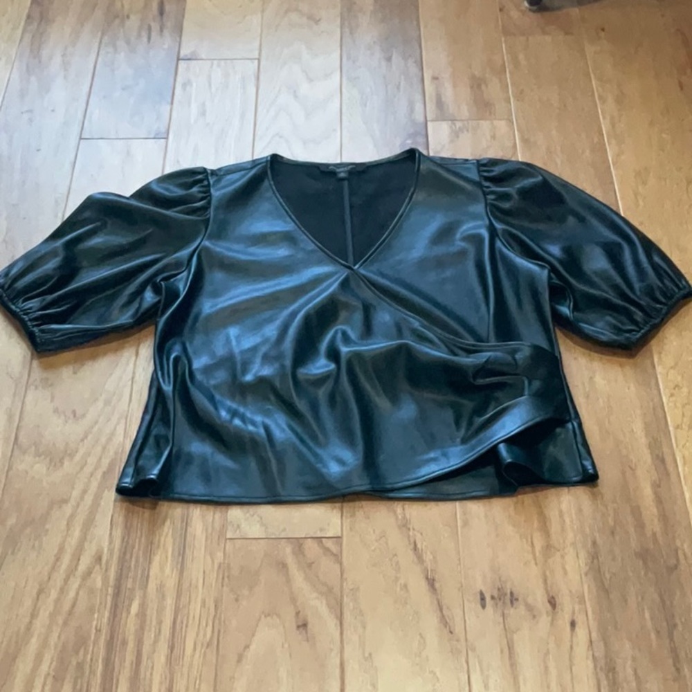 Marc New York Black Puff Sleeve Crop Blouse